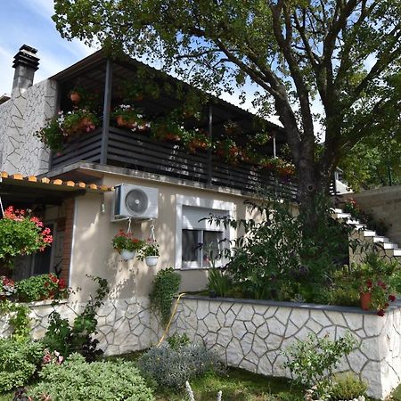 Vacation Home Vesna 布里比尔 外观 照片