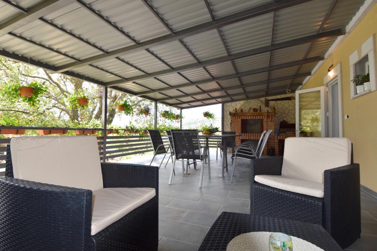 Vacation Home Vesna 布里比尔 外观 照片