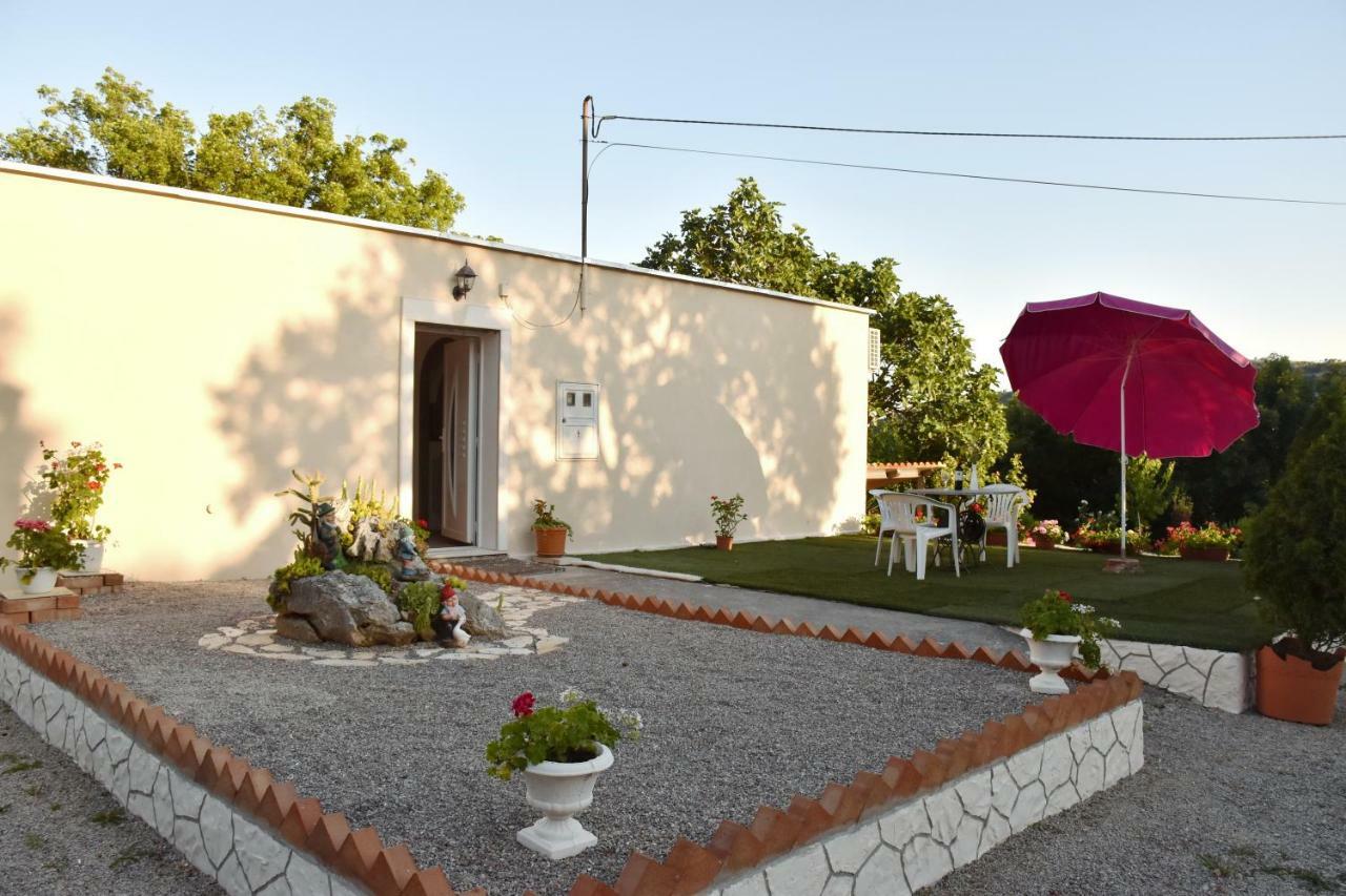 Vacation Home Vesna 布里比尔 外观 照片