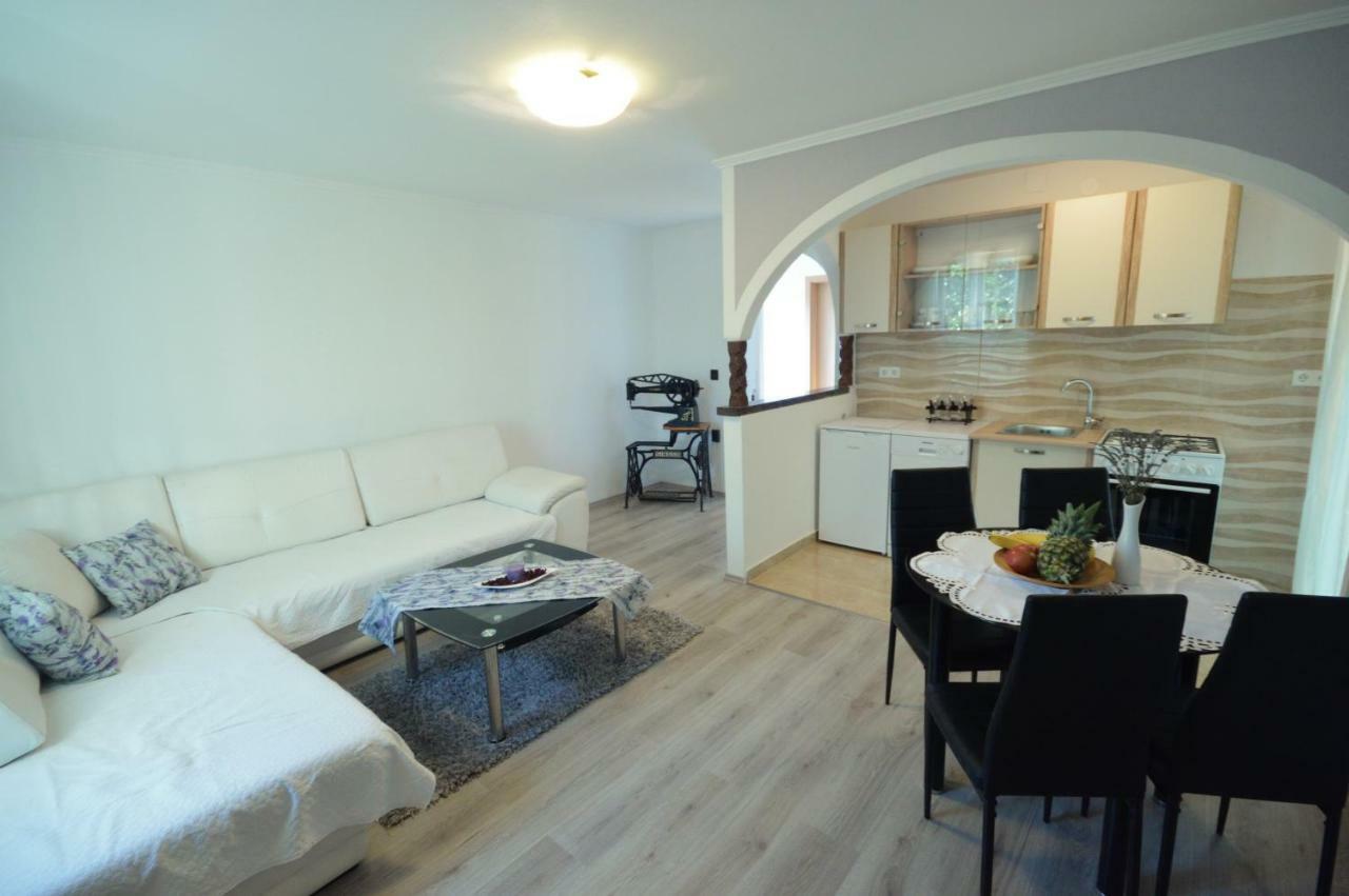 Vacation Home Vesna 布里比尔 外观 照片